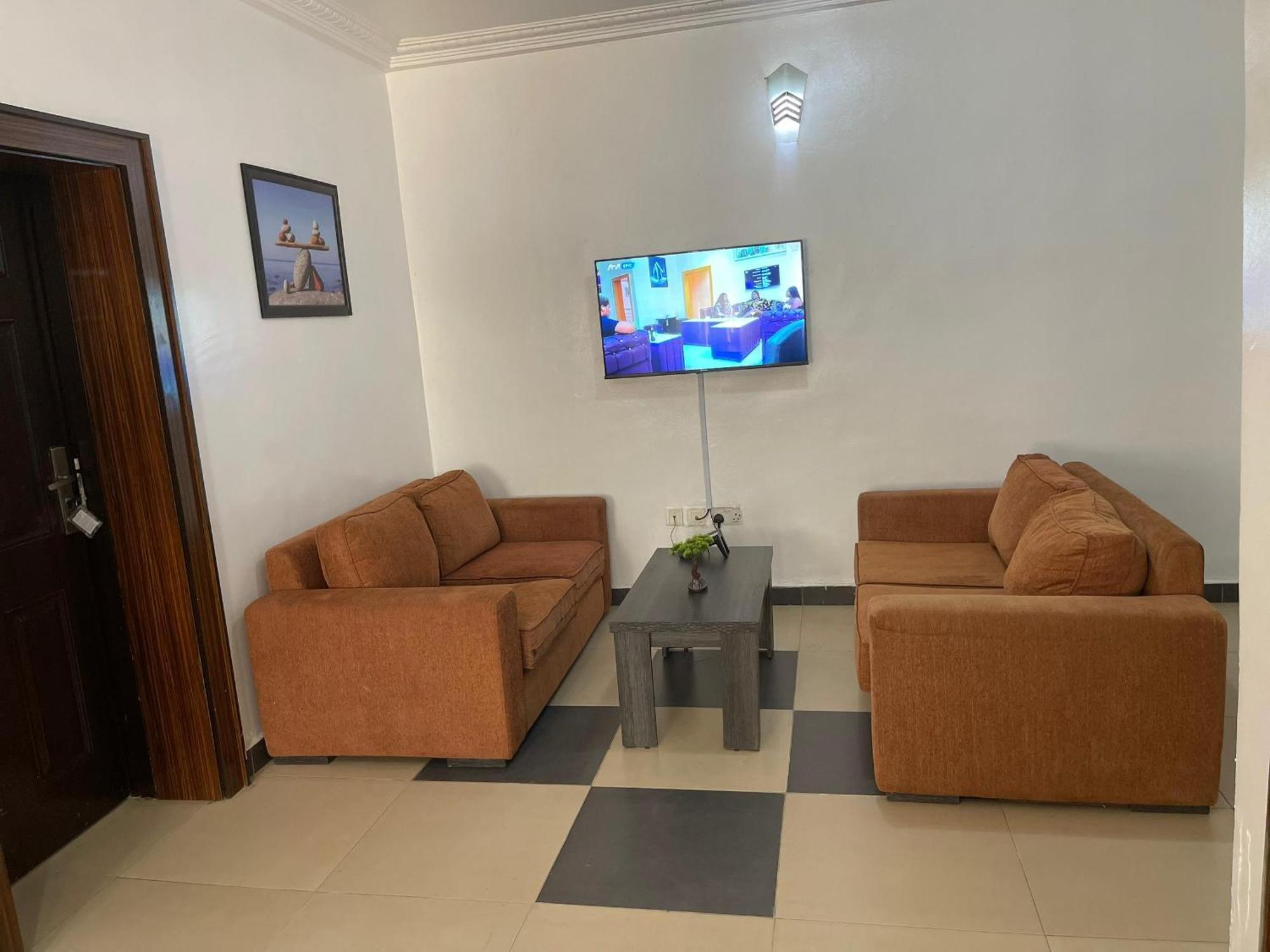 Aa Hotel And Suites 阿布贾 外观 照片
